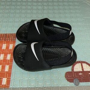 Nike slides